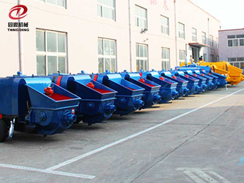 Small (Large Aggregate) Concrete Pump